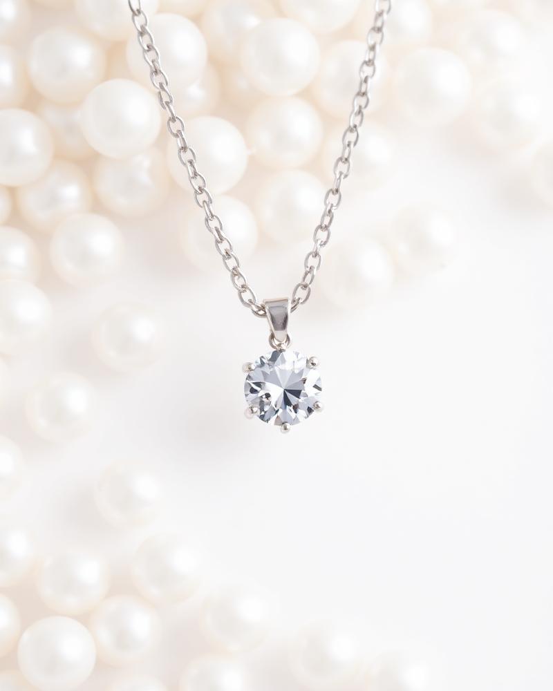 Ishira Solitaire Pendant