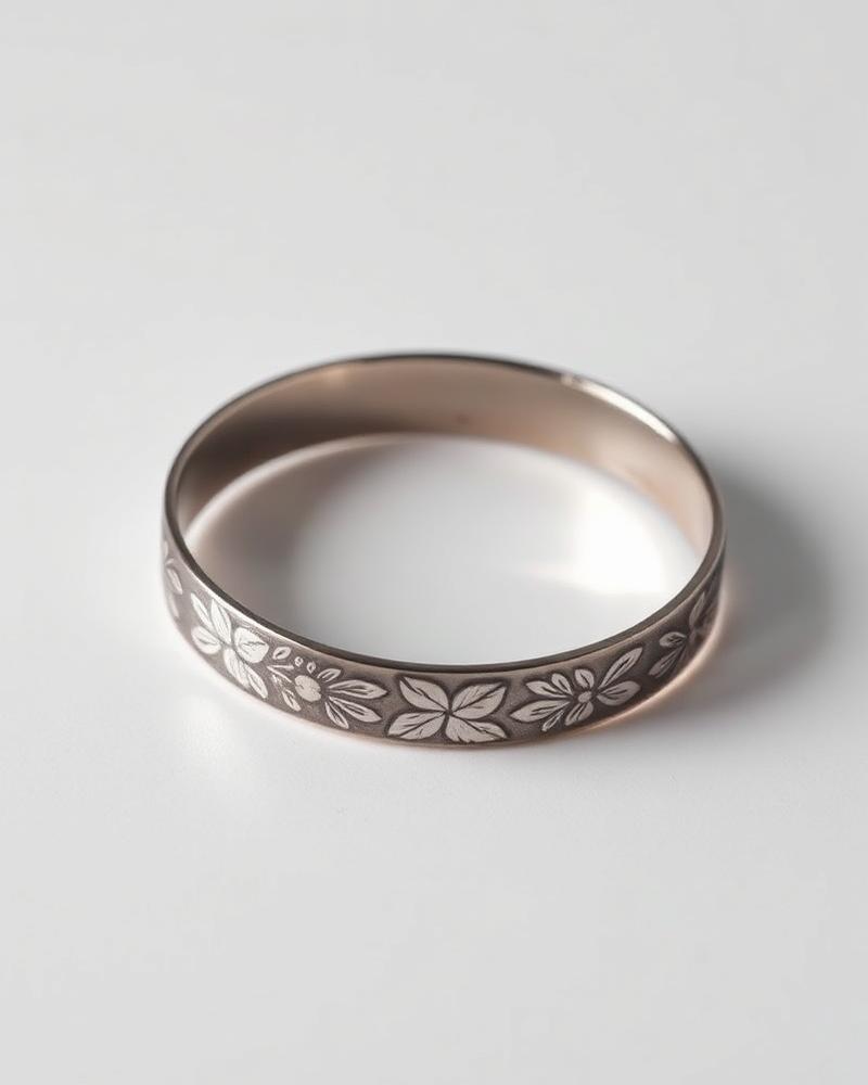 Anvi Engraved Band